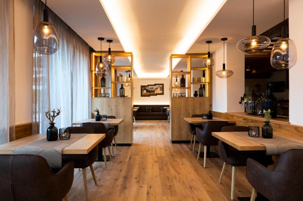 Hotel Brugger Fulpmes Buitenkant foto