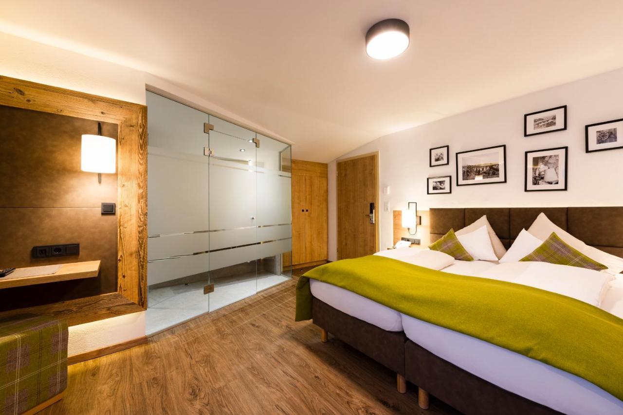 Hotel Brugger Fulpmes Buitenkant foto