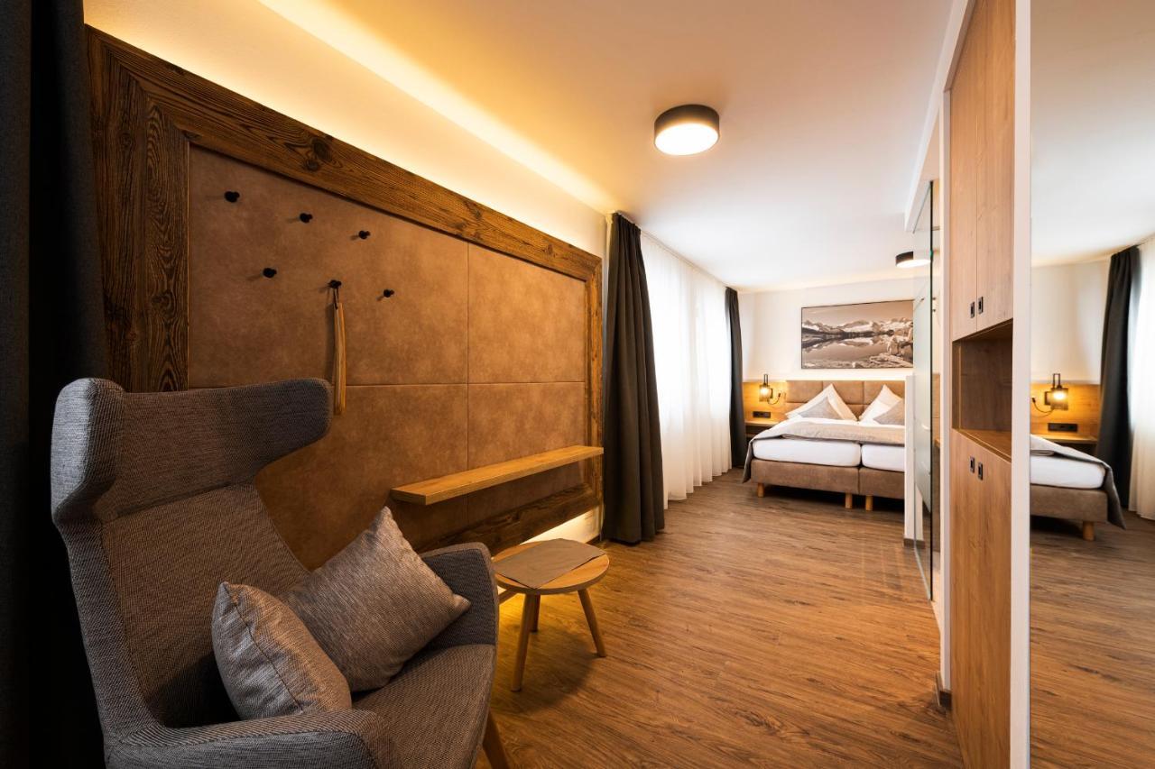 Hotel Brugger Fulpmes Buitenkant foto