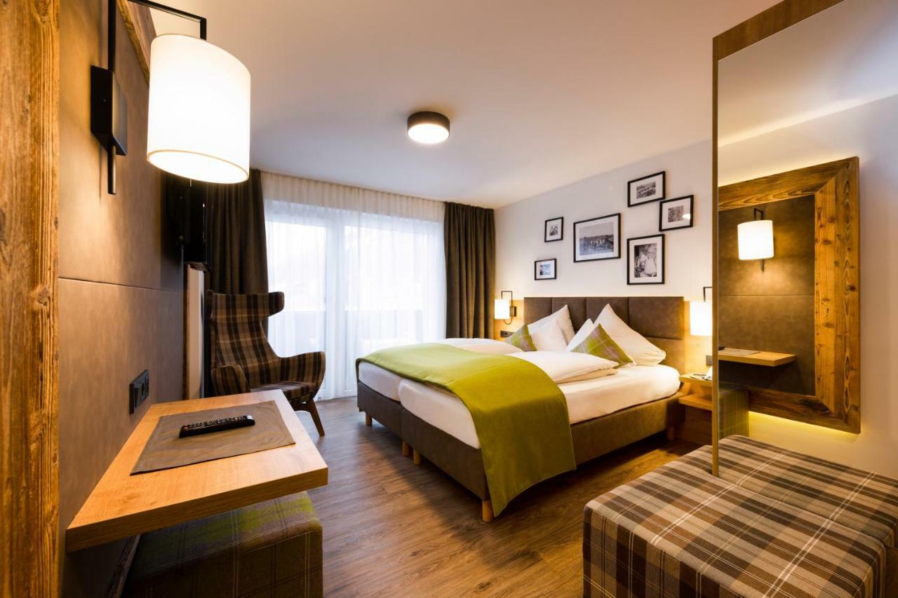 Hotel Brugger Fulpmes Buitenkant foto