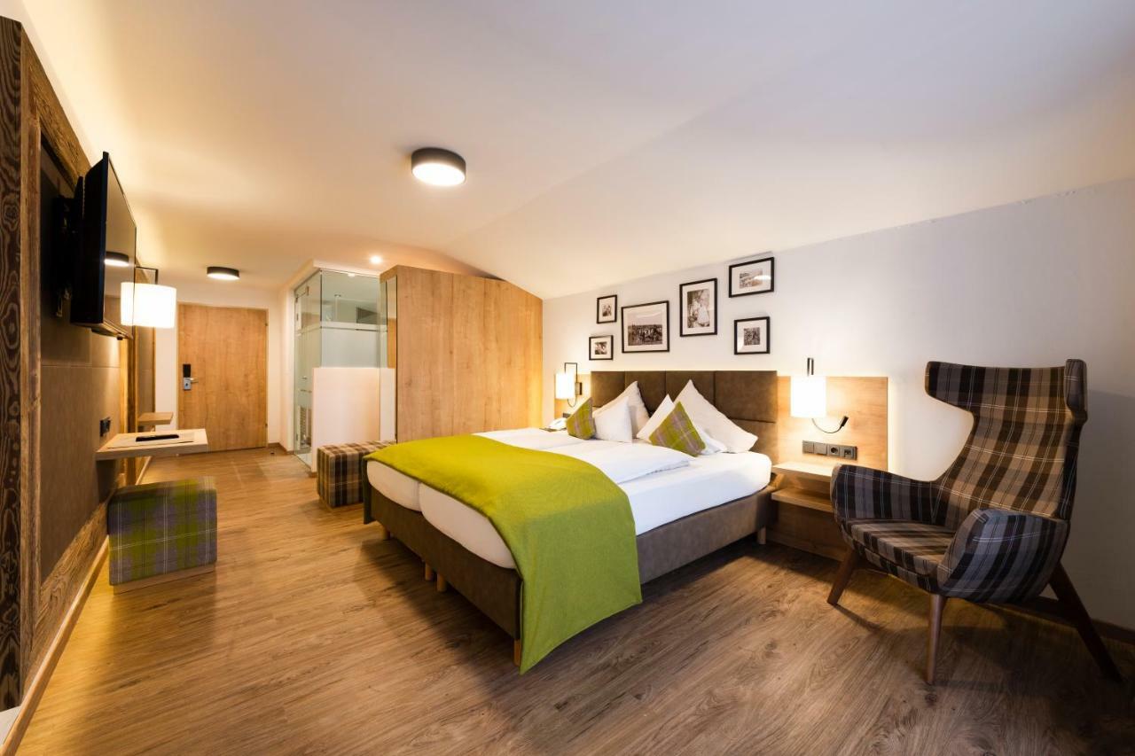 Hotel Brugger Fulpmes Buitenkant foto